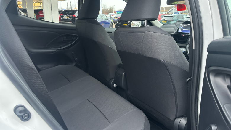 Toyota Yaris 1.5 Hybrid Icon 5dr CVT Hybrid Hatchback